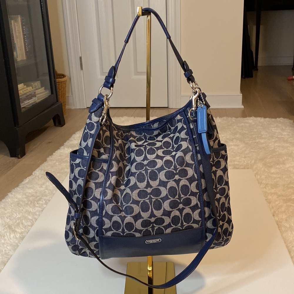 Coach Navy Denim Signature Hobo Handbag PRICE FIRM - Picture 2 of 10